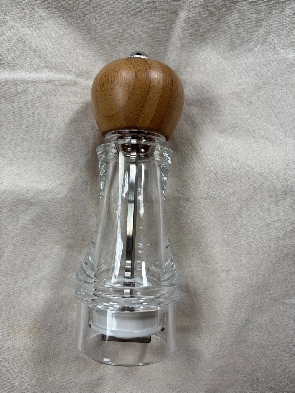 The Pampered Chef Bamboo Top Clear Glass Pepper Mill - Natural Wood